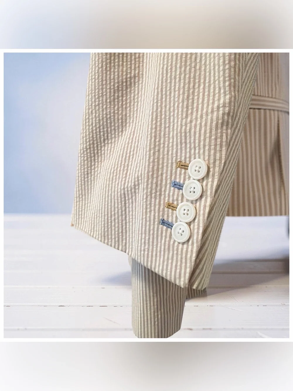 Tom James Inocente Summer Lightweight Seersucker Suit | Tan & Cream | Classic
